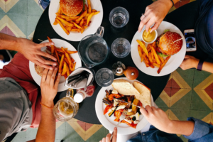 The Drawbacks of “Cheat Meals” (and More Advisable Alternatives)