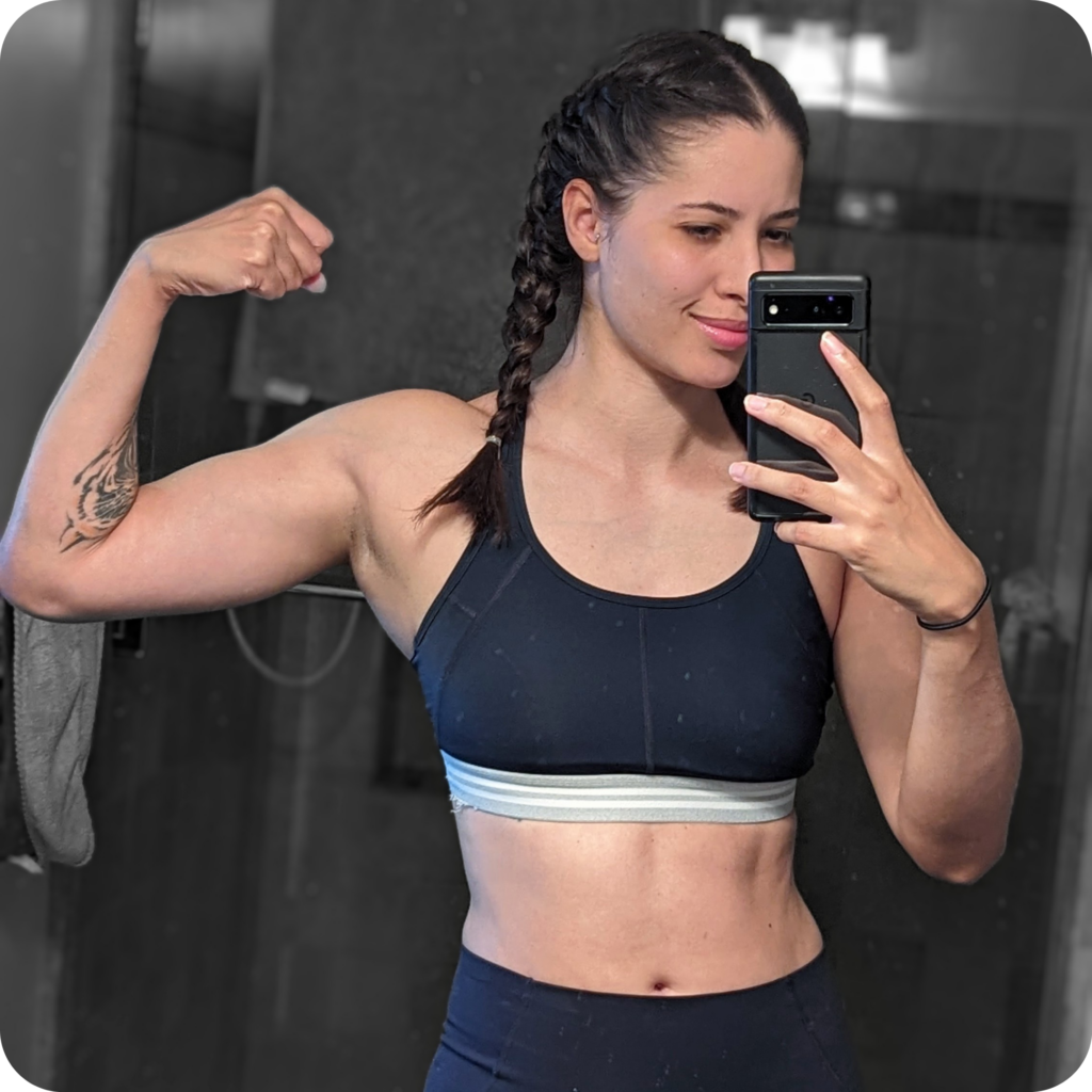 How Bárbara Used MacroFactor to Gain Strength and Build a More Muscular Physique